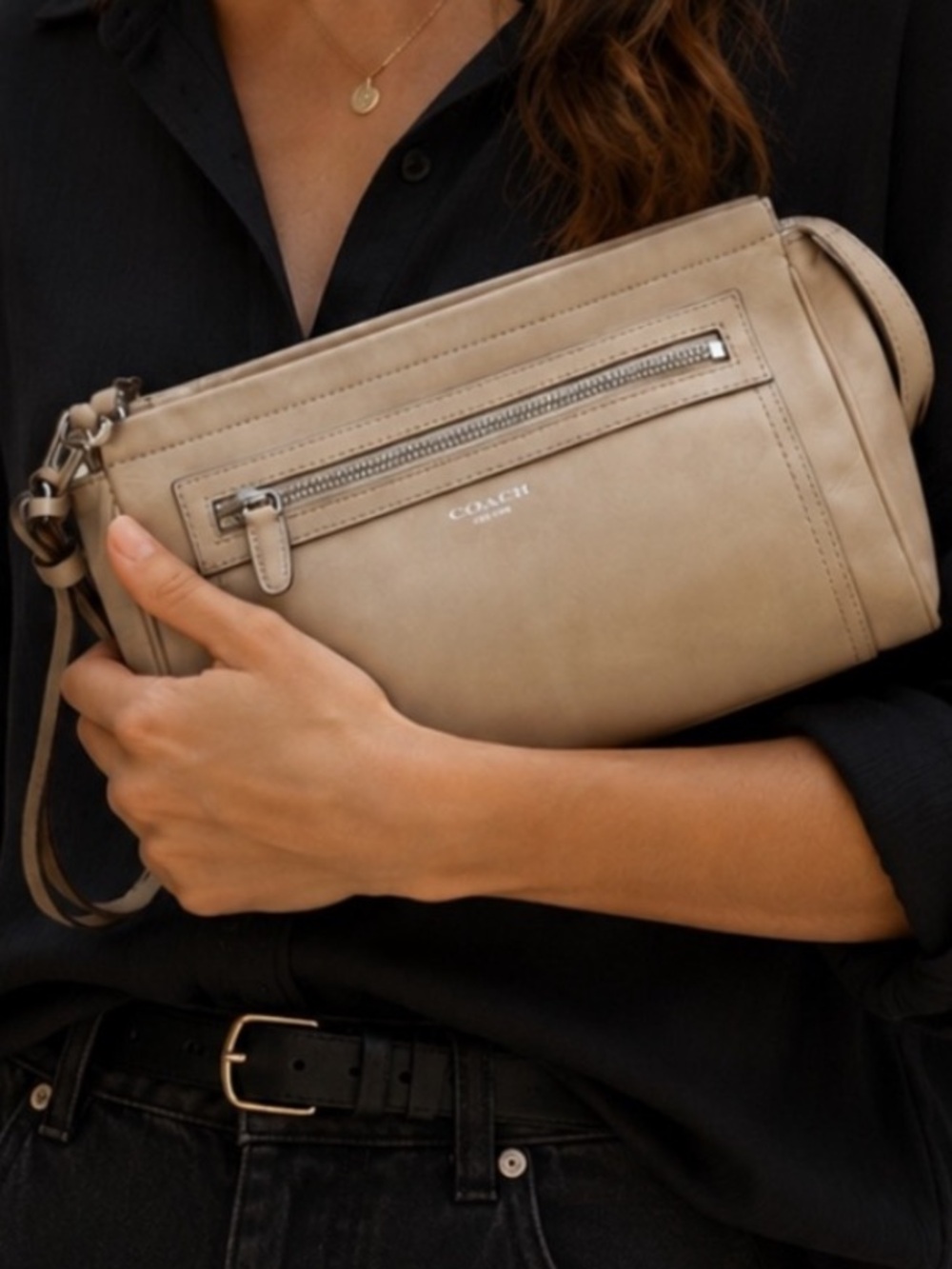 COACH Legacy  CLUTCH EUC